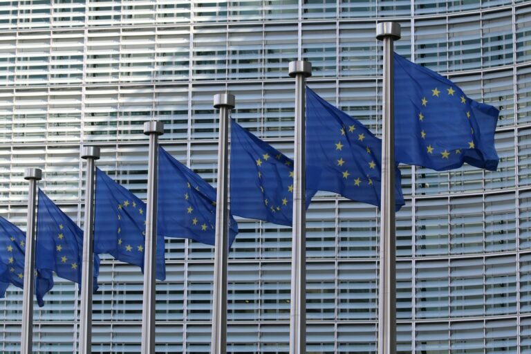 Mehr über den Artikel erfahren Der EU AI Act für künstliche Intelligenz steht vor der Tür, um KI zu regulieren
